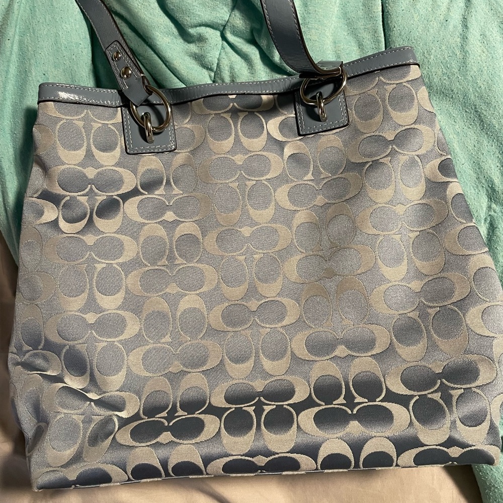 Coach - Picture 2 of 3